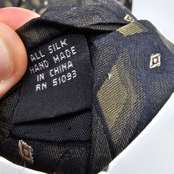 Mens Necktie Croft & Barrow Tie silk Green Black Size 57.5 By 4 In Vintage - Picture 6 of 6